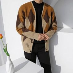 Manly Fashion, Wattpad Outfits, Outfits Minimal, Unique Fashion Outfits, Mens Cardigan Sweater, 150 Lbs, 110 Lbs, Plaid Sweater, Men's Korean Style