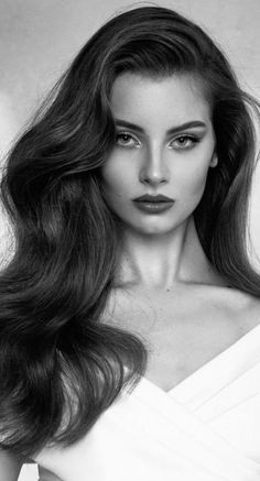 Hollywood Glamour Hair, Hollywood Glam Hair, Old Hollywood Hair, Hollywood Curls, Glamour Hair, Hollywood Hair, Long Hair Wedding Styles, Glam Hair