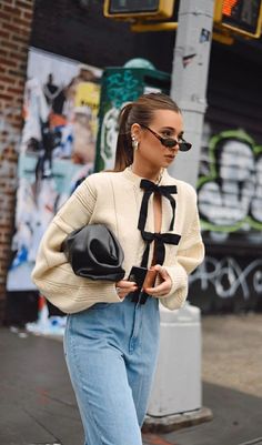 April Outfits 2023, Nyfw Outfits, Jeans Trend, Ideal Wardrobe, Street Style Trends, Autumn Outfits, Minimal Chic