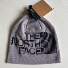 100% Authentic Mens The North Face Reversible Highline Beanie (Msrp $32). This Beanie Is Brand New With Tags. Style: N0a5f Colors: Tnf Light Gray Heather/Tnf Black Reversible Big The North Face Half Dome Logo On One Side, "Fine Alpine Equipment" On The Reverse Side 95% Polyester, 1% Elastane, 4% Other Imported North Face Cap, Streetwear Men Outfits, Knit Beanie Hat, Half Dome, Hat Cap, Beanie Hat, Knit Beanie, Beanie Hats, Timeless Style