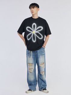 Editor's notesPainting T-Shirt by THE GREATEST has a relaxed fit, allowing for comfortable wear. The shirt features a large floral artwork print that resembles a spray-painted design on the front.- Relaxed and comfortable fit- Drop shoulder- Crew neckline- Spray-painted-like design artwork on the front- Unisex availableMeasurements(in.)ONE SIZE- Shoulder: 25.59 in.- Chest: 26.38 in.- Sleeve Length: 8.66 in.- Length: 29.53 in.* Model info: Man: height 6’ 0.04”Woman: height 5’ 3.78”* Depending on Casual T-shirt With Paint Splatter For Streetwear, Casual Paint Splatter T-shirt For Streetwear, Casual Relaxed Fit Paint Splatter T-shirt, Relaxed Fit Cotton T-shirt With Paint Splatter, Spring Crew Neck T-shirt With Paint Splatter, Relaxed Fit Floral Print T-shirt For Streetwear, Casual Floral Print T-shirt For Streetwear, Spring Cotton T-shirt With Paint Splatter, Artistic Relaxed Fit T-shirt For Spring