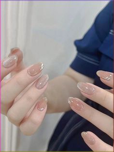 🌟💅 Say hello to Ombre Gel X – the game-changer you've been waiting for! No more messy techniques, just effortless perfection! 💁‍♀️✨ #NailHacks #OmbreGelX #FlawlessNails #ApresGelX #ApresNails #ombrenails #ombrenailhacks Short Almond Rhinestone Nails, Nude Glitter Nails Short, Nails Oval Design, Nude Jelly Nails, Glitter Nude Nails, Nude Nail Art Designs, Eye Nail Design, Silver Cat Eye, Nails Tay