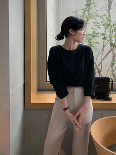 Gen Z Formal Outfits, Preppy Korean Outfits, Korean Work Outfit Business Casual, Asian Minimalist Fashion, Korean Corporate Attire, Gen Z Corporate Outfit, Korean Office Outfit, Korean Business Fashion, Outfits Hacks