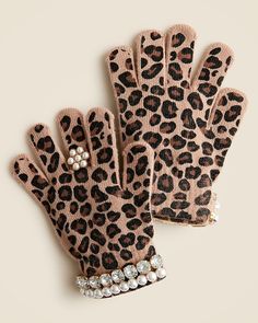 Super Smalls X Crewcuts girls' embellished leopard gloves Holiday Magazine, Hair Wrap Scarf, Gift Guide For Him, Best Accessories, Color Crush, Engineered Garments, Girl With Hat, Scarf Hairstyles, Girls Accessories