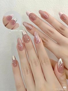 Nails Douyin, Band Nails, Gel Toe Nails, Fake Nails Designs, Beauty Hacks Nails, Hello Nails, Glamour Nails, Grunge Nails, Glow Nails