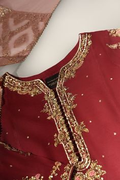 Casual Bridal Dress, Beauty Tips With Honey, Pink And Maroon, Net Shirt, Pakistani Bridal Makeup, Pakistani Wedding Outfits, Pakistani Fancy Dresses, Bridal Dress Fashion, Handwork Embroidery Design