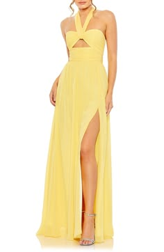 Cocktail Maxi Dress With Side Slits And Halter Neck, Evening Dress With Halter Neck And Split Design, Halter Neck Evening Dress With Split Design, Evening Halter Neck Dress With Split Design, Cutout Floor-length Maxi Dress For Gala, Floor-length Cutout Maxi Dress For Gala, Chifon Dress, Cutout Gown, Halter Prom Dresses