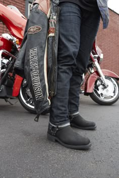 Biker Boots Outfit Men, Harness Boots Outfit, Harley Outfit, Gothic Cowboy, Biker Boots Outfit, Greaser Style, Jeans Boots Outfit, Army Clothing, Vito Corleone