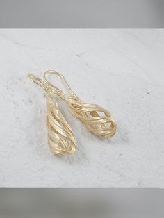 Gold Aelia Earrings - Art nouveau Gift for her, Dainty earrings, Dangle earrings, Wedding jewelry, 14K Gold, 9k Gold Beautiful and unique. Full of movement and charm. This pair of statement earrings are the perfect jewel for a very special occasion. For a sophisticated look to wear day and night. They will instantly become your favorite pair! The perfect gift for someone you love. > 9K or 14K solid gold as well as in Goldplated Silver. > Can be made in yellow, white and rose 9k or 14k soli Artistic Gold Earrings For Wedding, Artistic Gold Wedding Earrings, Artistic Drop Earrings For Wedding, Gold Art Nouveau Earrings For Weddings, Art Nouveau Gold Earrings For Wedding, Art Nouveau Gold Wedding Earrings, Dangle Earrings Wedding, Earrings Art, Earrings Wedding