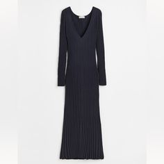 Fitted, Ankle-Length Dress In A Rib Knit Made From A Viscose Blend. Deep V-Neck, Long Sleeves And A Flared Skirt. Dress H&m, Ankle Length Dress, Ribbed Knit Dress, Weekend Outfit, H M Dresses, Hm Dress, Navy Blue Dresses, Flared Skirt, Stylish Fashion