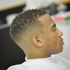 Short fade styles Three Step Haircut, Bald Fade Haircut Men Black, Fade Haircut Men's Black, Bald Fade Haircut Men, Step Haircut, Low Haircuts, Low Cut Hairstyles, Fade Haircut Styles, Afro Fade