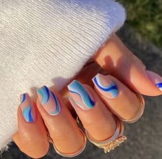 Nails Shallec Ideas, Cute Summer Acrylic Nail Ideas Almond, Summer Nails Trendy Square, Blue Short Nail Designs, Confetti Nails, Casual Nails, Classy Acrylic Nails