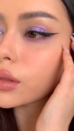 Chanel Makeup Looks, Purple Makeup Looks, Makeup Ojos, Eye Makeup Pictures, Purple Makeup