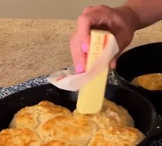 Hardies Biscuit Recipe, Hardee's Biscuits Recipe, Hardee’s Biscuit Recipe, Hardees Biscuit Recipe Copycat, Mcdonalds Biscuits, Hillbilly Food, Different Breads, Homemade Biscuits Recipe