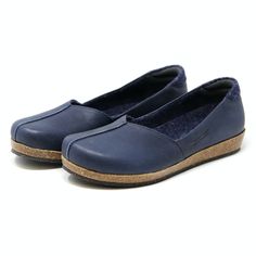 Women's 'Liesl' Leather Skimmer - Stegmann Clogs Stegmann Clogs, Comfortable Dress Shoes For Women, Womens Wide Shoes, Wool Clogs, Sensible Shoes, Navy Blue Shoes, Classy Shoes, Foot Health, Dress Shoe