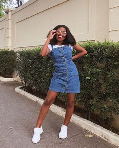 Denim Crop Top Outfit, Outfits Con Jeans, Fancy Clothes, Jeans Look, Denim Crop Top, Vsco Girl, Classy Casual Outfits, Crop Top Outfits, Classy Casual