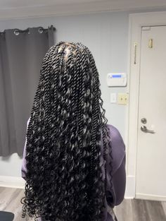 Goddess Twist Hairstyles, Knotless Boho Twist, Twist Goddess Braids, Goddess Twists, Bohemian Twists, Goddess Braid, Braids Goddess, Knotless Box Braids, Braids Ideas