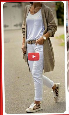 ++ summer outfits women, summer outfits cute, summer outfits casual, summer outfits 2023 over 40, ..! Wardrobe Essentials For Women, Hiking Snacks, Hiking Boots Outfit, Hiking Fits, Outfit Hiking, Hiking Outfit Fall, Backpack Hiking, Hiking Outfit Women