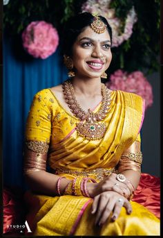 Kempu Mango Haram Designs, Mangomala Jewellery Designs, Gold Bridal Jewellery Indian South, Pelli Kuthuru Function, Pellikuthuru Sarees, Mango Yellow Saree, Bride Saree, Bridal Sarees South Indian, Wedding Saree Blouse Designs