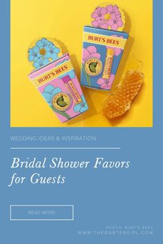 the bridal shower favors for guests are shown in blue and pink, with flowers on them