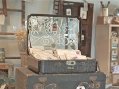 Love the mirror fitted into this vintage suitcase for retail display Old Suitcases, Craft Fair Displays, Vintage Suitcases, Craft Display, Vintage Suitcase