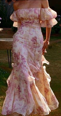 Flower Prom Dress Long, Water Movement, Dresses Aesthetic, Prom Dress Inspiration, Fairytale Dress, Maxi Dress With Sleeves, Show Me Your, Teen Fashion Outfits