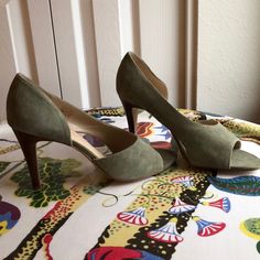 Nwot. Unused Light Olive Green Peeptoe Heels With Feminine Cut-Out Detail On Outer Side. Size 38, Fits 8.5. Heel Height 3.5”. Smoke And Pet Free Home. Offers Welcome. Kate Gray Shoes, Peep Toe Heels, Green And Brown, Olive Green, Shoes Women Heels, Cut Out, Green And Grey, Heel Height, Shoes Heels