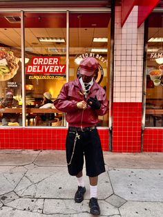 Pink Hat Outfit Men, Pink Hat Outfit, Hat Outfit Men, Street Preppy, 90s Black Men, Masc Fashion, Mens Fashion Swag, Teen Boy Outfits