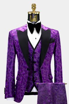 Purple Groom Tuxedo, Dark Purple Tuxedo, Purple Prom Suit, Prom Purple, Tuxedo Outfit, Floral Tuxedo, Purple Tuxedo, Tuxedo Prom, Purple Suits