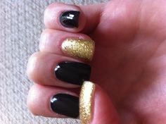 Gold Natural Nails, Nails Short Black, Natural Nails Short, Black And Gold Nails, Nails Short, Gold Nails, Mani Pedi