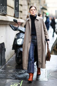 Ankle boot outfits ideas: Jo Ellison wearing tan ankle boots Emmanuelle Alt, Boating Outfit, Tan Boots, Autumn Street Style, Street Style Inspiration, Casual Winter Outfits, 가을 패션, Casual Street Style, Looks Style