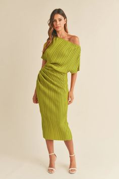 One Shoulder Pleated Midi Dress | Evercado Rehersal Dress, One Shoulder Midi Dress, Off Shoulder Fashion, Ribbed Midi Dress, Ruched Midi Dress, Pleated Fabric, Pleated Midi Dress, 70 Dress, Flowy Skirt