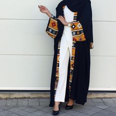 Stylexplora / Waseema Abdool Khader ((@saris_hh) Hooded Sweatshirt Dress, Dress Cardigan, Mode Kimono, Mode Abaya, Worship Service, Maxi Cardigan, Abaya Dress, Modest Wear