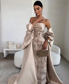 Arab Wedding Dresses, Arab Wedding Dress, Royal Dinner, Ungodly Hour, Arab Wedding, Stylish Wedding Dresses, Backless Prom Dresses, Pretty Prom Dresses