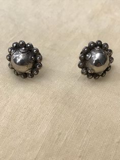 "1940's screw back earrings made in Mexico, approximately around the late 30's early 40's. Stamped on the back are silver, Mexico. Beautiful craftsmanship, classic style. Measurements are: 3/4\" Feel free to convo me with any further questions. Thank you for your interest." Jewelry Mexican, Mexican Vintage, Quartz Crystal Jewelry, Rhinestone Costumes, Music Box Jewelry, Providence Ri, Crystal Choker, Vintage Mexican, Clear Quartz Crystal