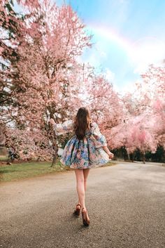 Spring Images, Photoshoot Locations, Cherry Blossom Tree, Instagram Photo Inspiration