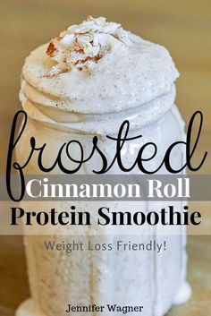 Cinnamon Roll Protein Shake, Pancakes Low Carb, Yummy Protein Shakes, Healthy Protein Shakes, Protein Shake Smoothie, Protein Dinner, Create Business, Protein Smoothie Recipes, Protein Powder Recipes