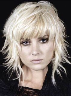 Layered Haircuts For Women, Short Shag Hairstyles, Medium Layered Hair, Short Layered Haircuts, Hair Images, Medium Hair Cuts, Great Hair