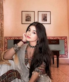 Beautiful Jewish Women, Women's Traditional & Ceremonial Clothing, Amazing Dp, Handsome Celebrities, Actress Hairstyles, Desi Fashion Casual, Cute Couple Poses