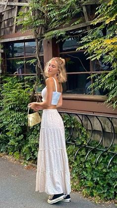 Casual Princess Outfits, Summer Outfits For Ladies, Clothing Necessities, Outfits For Ladies, Classy Summer Outfits, Skandinavian Fashion, Dream Aesthetic, Europe Outfits, Italy Outfits