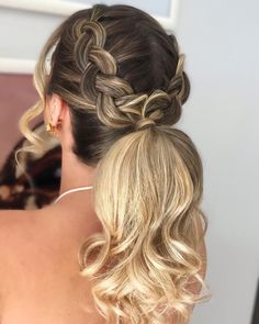 Blonde Hair Color Balayage, Amanda Nunes, Wedding Guest Hairstyles, Peinados Fáciles Para Cabello Corto, Pink Vibes, Hair Color Balayage, Blonde Hair Color, About Hair, Ponytail Hairstyles