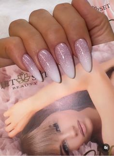 Almond Nails September 2024, Nail Inspo Sparkly, Sparkly New Years Nails, Nails For New Years Eve, New Year Nails Design 2024, New Years Eve Nails Ideas Classy, Ombre Nails With Glitter, New Years Eve Nail Art, New Years Eve Nail