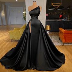 Prom Dresses Long Black, Black Wedding Decorations, Ball Room, 21 Birthday, Stunning Prom Dresses, Dream Dresses, Polyester Satin, Wedding Bridesmaid Dresses, Black Wedding