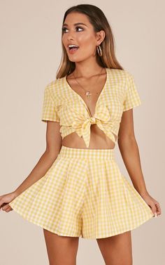 Showpo Pacific Beach two piece set in yellow gingham - 8 (S) Two Piece Beachy Updo, Yellow Gingham, Shell Stitch, Fashion 2016, Beach Outfits, Yellow Outfit, Pacific Beach, Updo Hairstyles, Looks Street Style