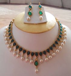 Emerald Beads Jewelry Indian Gold, Emerald Necklace Indian, Emerald Jewelry Necklace, Wedding Cakes Simple, Kids Gold Jewellery, Emerald Necklaces, Cakes Simple, Necklace With Pearl, Buy Gold Jewelry