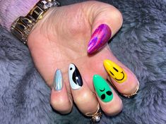 Y2k Alien, Ten Nails, Short Gel Nails, Chrome Powder, Nails Fake, Nail Sizes, Yours Truly, False Nails, Yin Yang