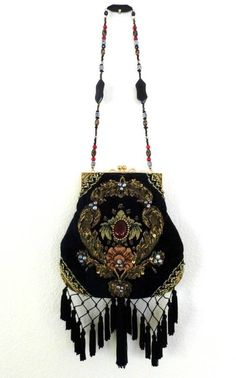 Vintage Beaded Purse, Vintage Beaded Bag, Vintage Purse Aesthetic, Antique Handbags, Victorian Purses, Mary Frances Handbags, Purse Casual, Bijoux Art Nouveau, Prada Top