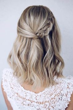 20 Easy Shoulder Length Hairstyles to Try Half Up Half Down Short Hair, Wedding Hairstyles For Medium Hair, Wedding Hair Half, Bridesmaid Hair Medium Length, Wedding Hairstyles Medium Length, Guest Hair, Bridesmaid Hair Half Up, Shoulder Hair, Wedding Guest Hairstyles