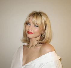 Old School Short Hair, Long And Short Layers, Shay Sullivan, Madonna Costume, Long Bob Blonde, 90s Haircuts, Layered Hair With Bangs, Bangs With Medium Hair