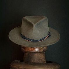 Gents Hats, Men Hats Styles, Fedora Hat Style, Mens Dress Hats, Nick Fouquet, Hats Cowboy, Hat Inspiration, Mens Hats Fashion, Mens Hats